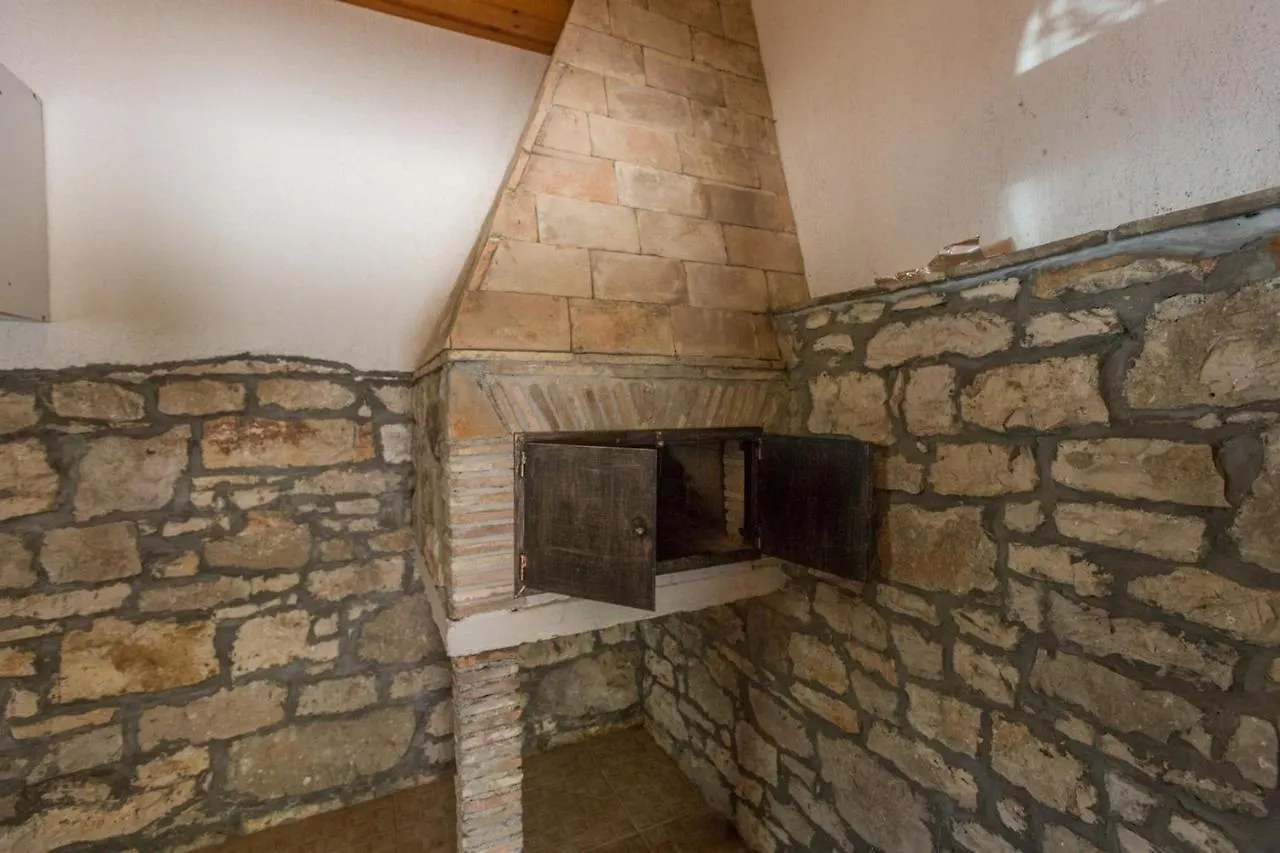 Holiday House Anna, Near The Beach With Huge Private Garden Tar-Vabriga 0*,
